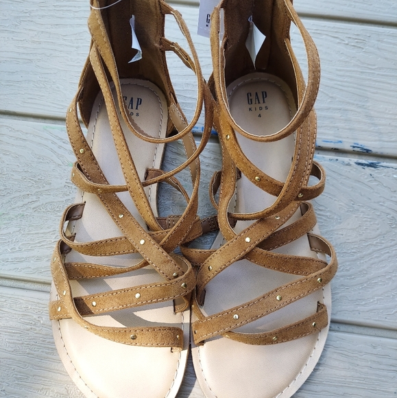 NWT girls size 4 gap sandals - Picture 1 of 2